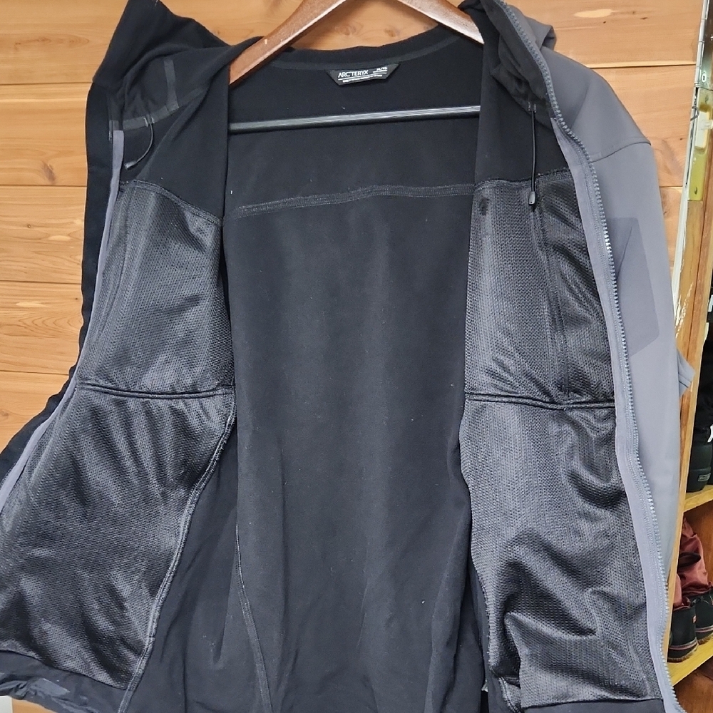 Arc'teryx Charcoal Performance Jacket - image 6